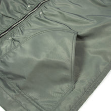 Load image into Gallery viewer, Light-Weight Nylon Jacket Oliver

